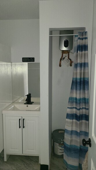 More Photos Of 1315 S Palestine St, Athens Daycare Center For Lease