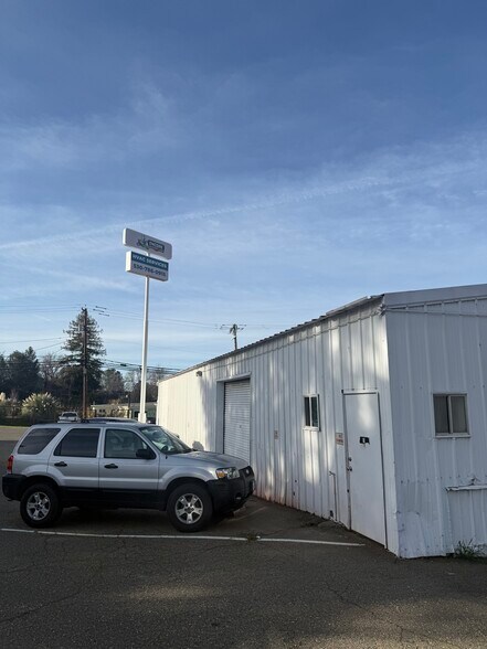 More Photos Of 7530 Green Valley Rd, Placerville Freestanding For Lease