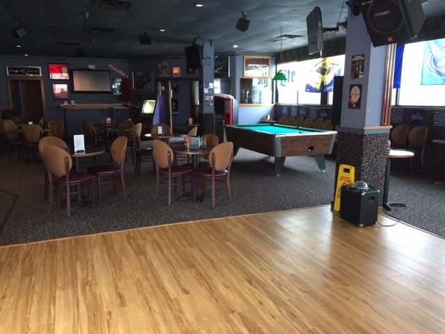 More Photos Of 340 Oyler Ave, Oak Hill Hotel For Lease