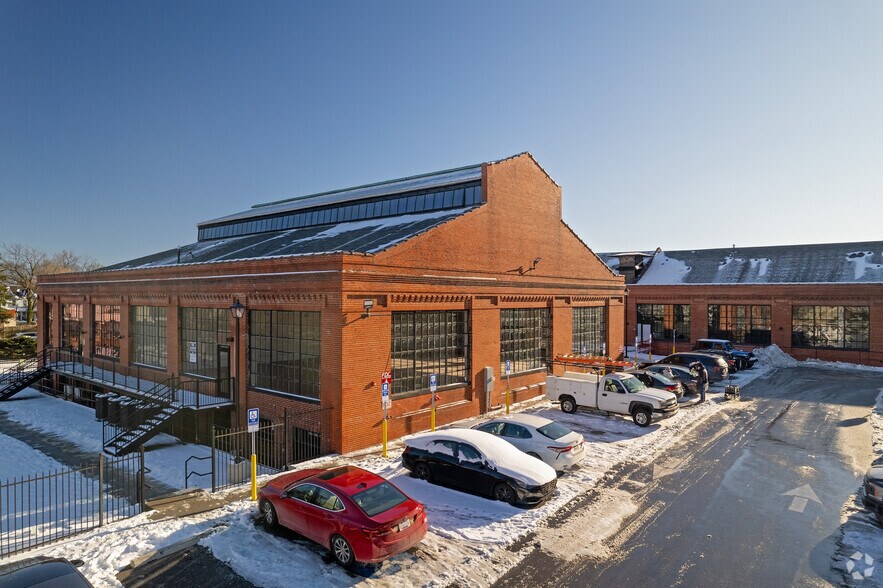 Primary Photo Of 600 W John St, Martinsburg Apartments For Lease