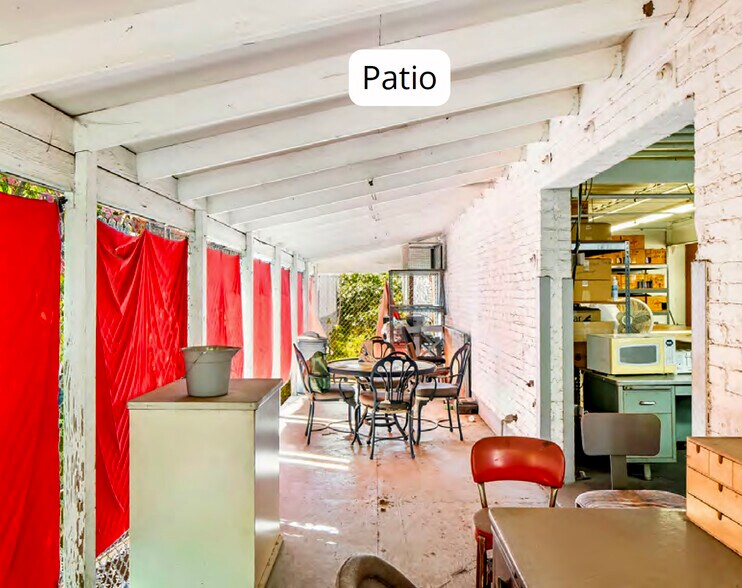 More Photos Of 2152 Sacramento St, Los Angeles Warehouse For Sale