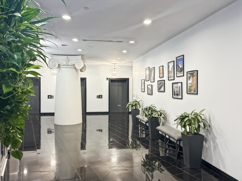 More Photos Of 1501 Main St, Columbia Coworking Space