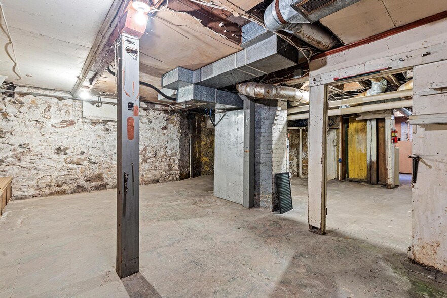 More Photos Of 227 S Arch Ave, New Richmond Office For Sale