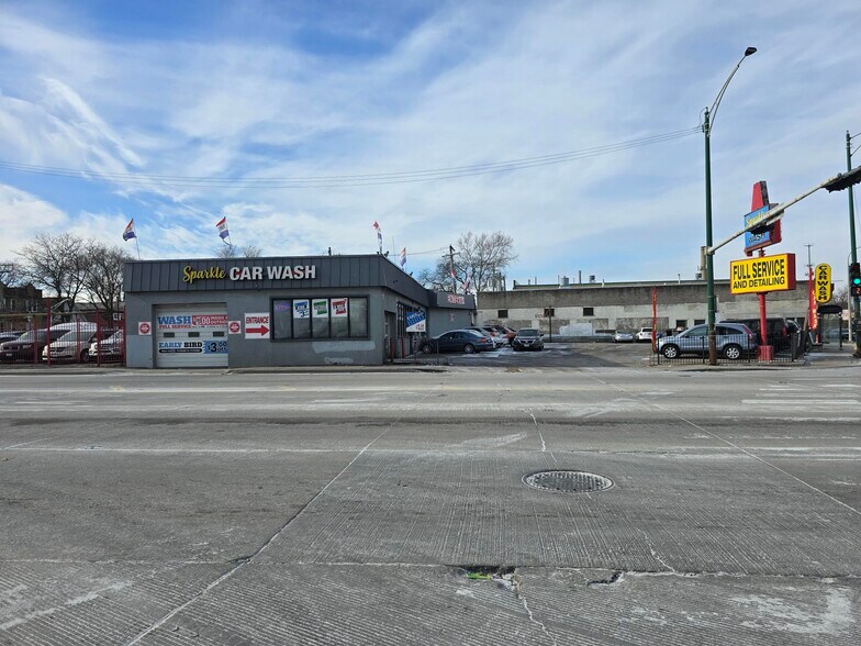 Primary Photo Of 4801 W Grand Ave, Chicago Carwash For Sale