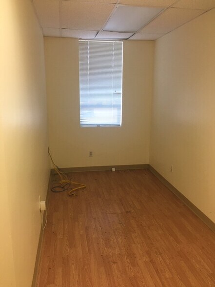 More Photos Of 110 Union St, Hackensack Warehouse For Lease