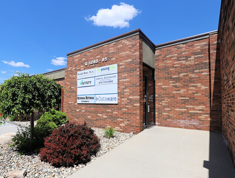 More Photos Of 5083-5085 Miller Rd, Flint Office For Sale