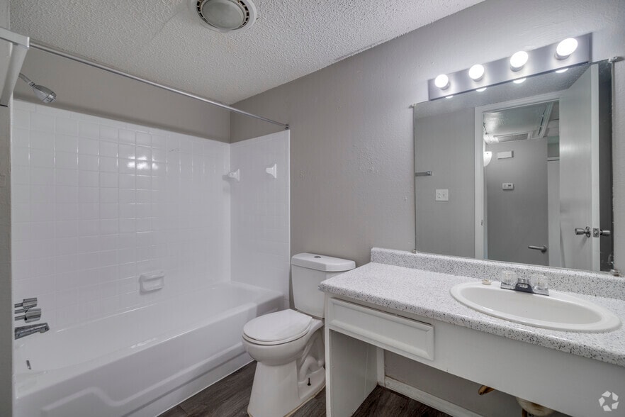 More Photos Of 11107 E Brady St, Tulsa Apartments For Sale