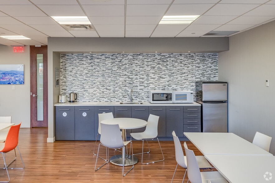 More Photos Of 1090 W Georgia St, Vancouver Office For Lease