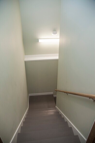 More Photos Of 705 Main St, Ridgeway Freestanding For Sale