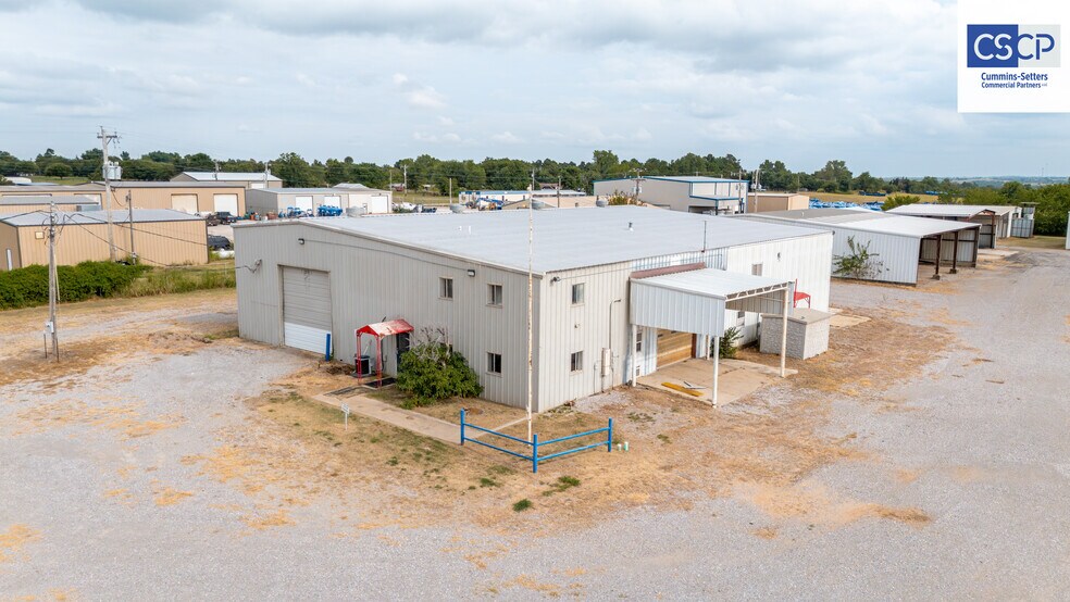 More Photos Of 1175 State Hwy 19, Chickasha Manufacturing For Lease