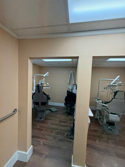 More Photos Of 18773-18813 SW Martinazzi Ave, Tualatin Medical For Lease