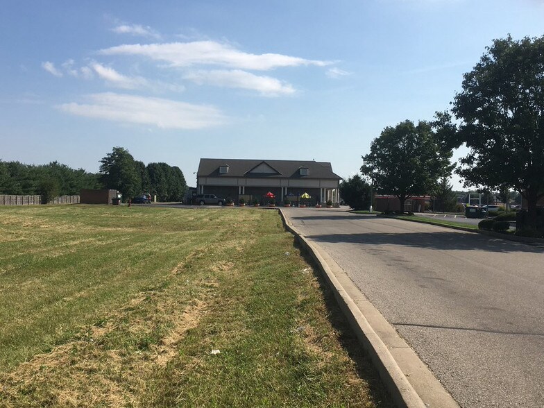 More Photos Of 910 W State St, Trenton Land For Lease