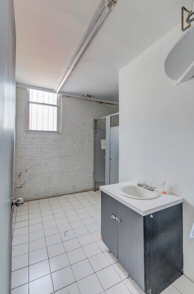 More Photos Of 509 74th St, North Bergen Warehouse For Sale