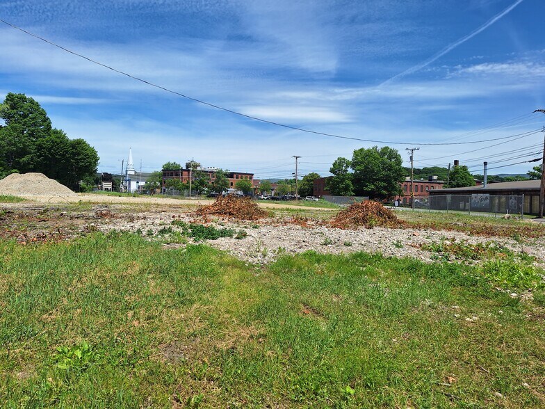 More Photos Of 77 New Salem St, Laconia Land For Sale