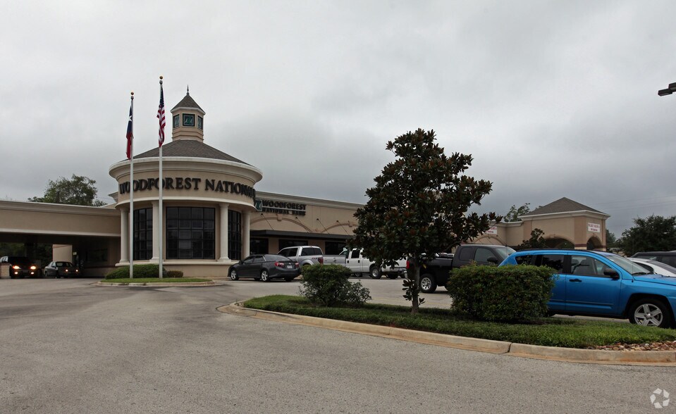 More Photos Of 550 Montgomery St, Willis Unknown For Lease