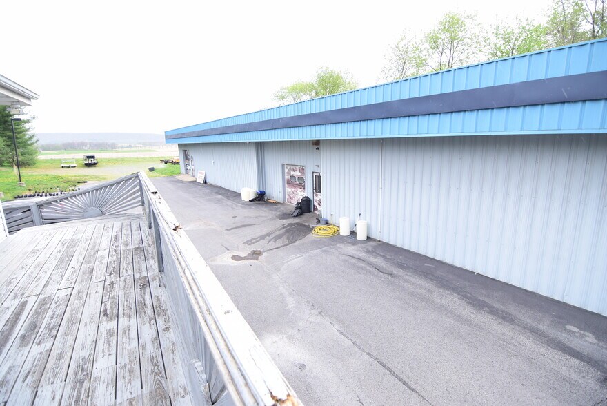 More Photos Of 2013 General Potter Hwy, Centre Hall Showroom For Sale