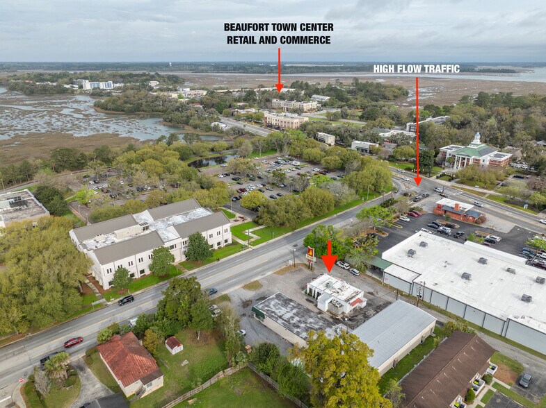 More Photos Of 111 Ribaut Rd, Beaufort General Retail For Sale