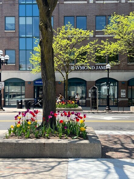 More Photos Of 350 S Main St, Ann Arbor Office For Lease