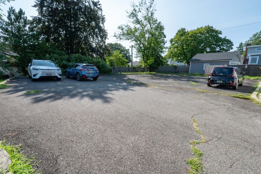 More Photos Of 214 S Main St, Milltown Office For Lease