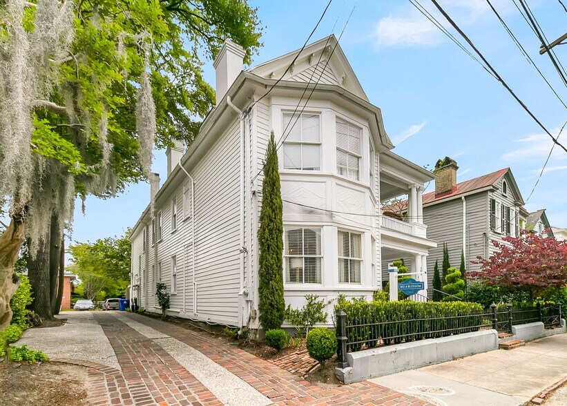 More Photos Of 184 Ashley Ave, Charleston Specialty For Sale