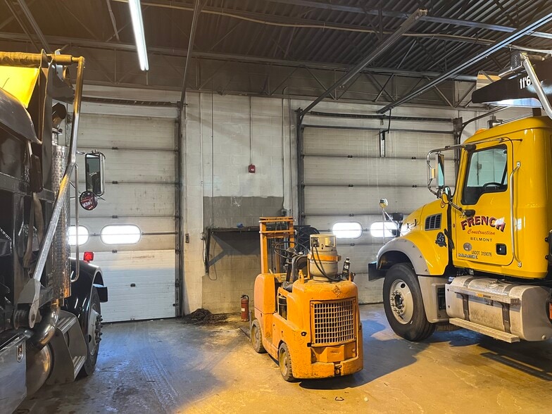 More Photos Of 108 Clematis Ave, Waltham Unknown For Lease