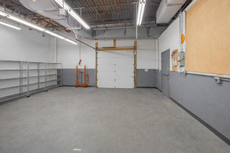 More Photos Of 1 Kondelin Rd, Gloucester Manufacturing For Lease