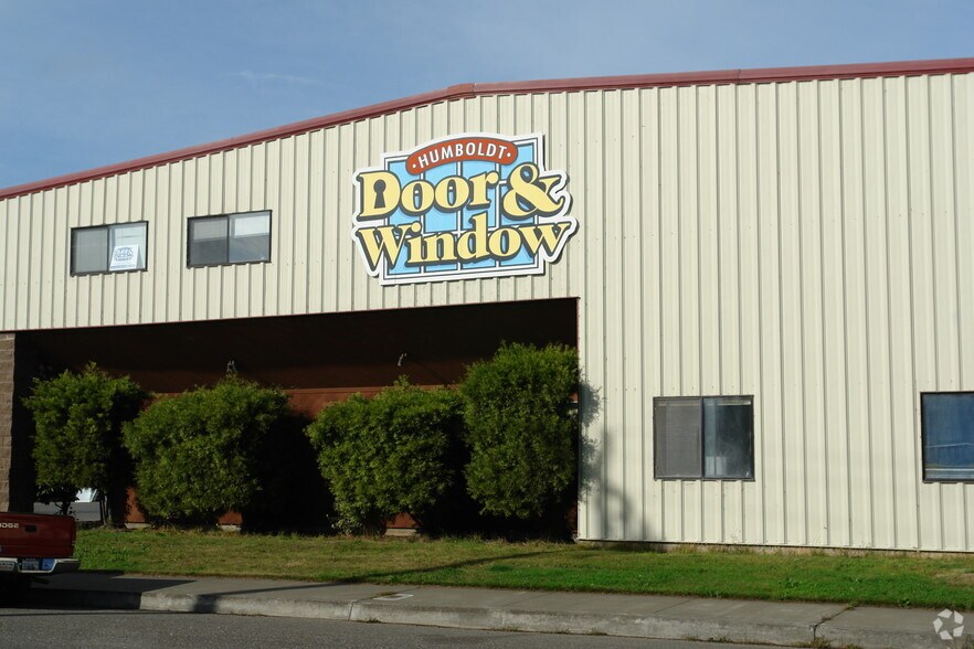 More Photos Of 716 W Cedar St, Eureka Warehouse For Lease
