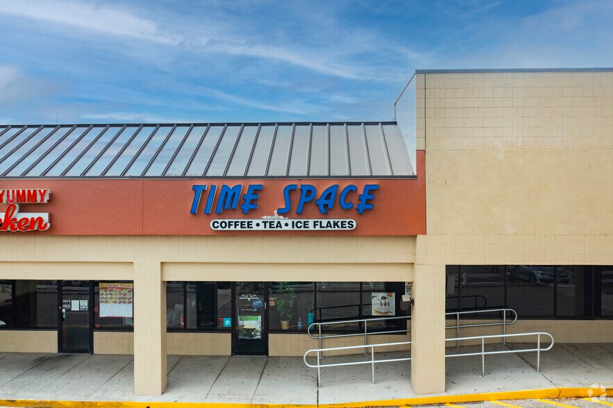 More Photos Of 5321 E Fowler Ave, Tampa General Retail For Lease