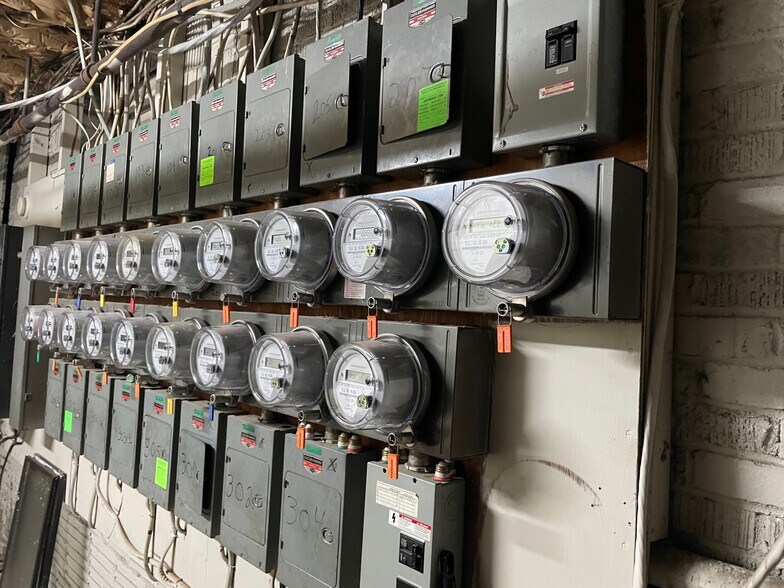 More Photos Of 1115 6th Ave, Beaver Falls Apartments For Sale