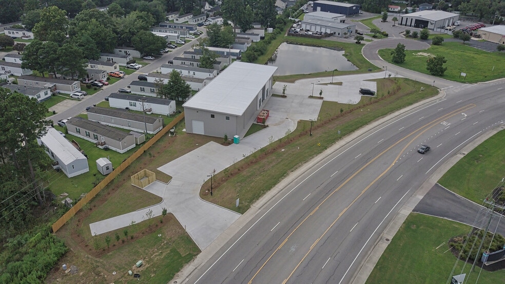 More Photos Of 405 Remi Trl, Summerville Industrial For Lease