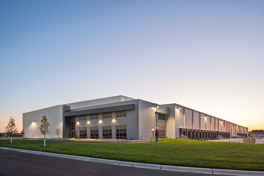 More Photos Of 21700 Galway Ln, Lakeville Refrigeration Cold Storage For Lease