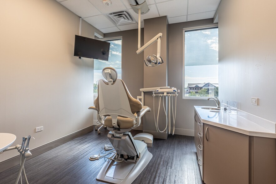 More Photos Of 10120 Calumet Ave, Munster Medical For Lease