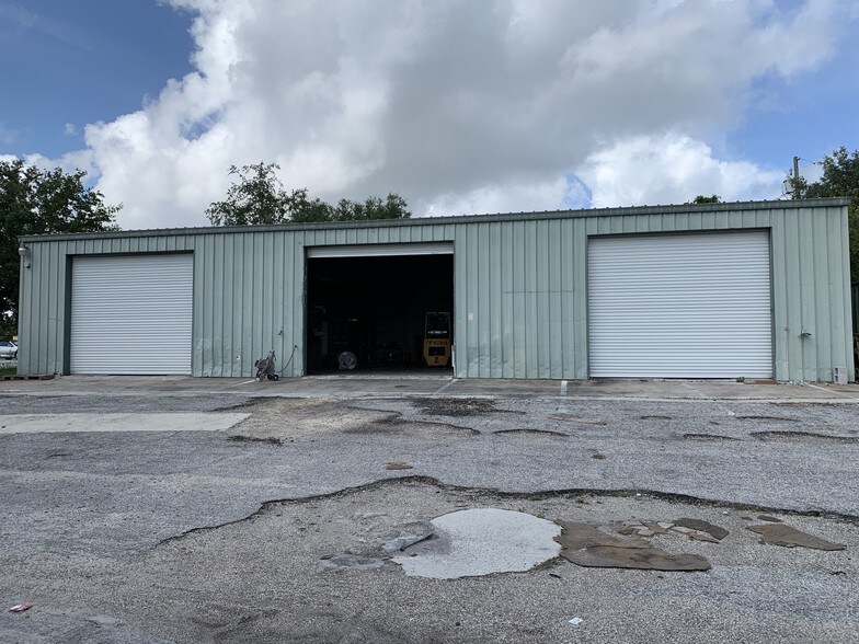 More Photos Of 32379 Broadway St, Sebring Storefront For Sale