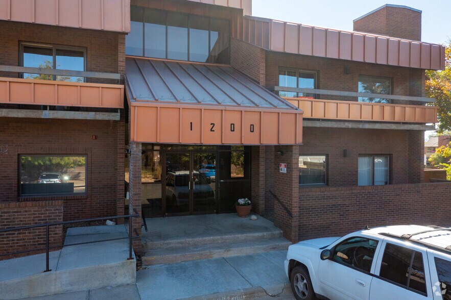 More Photos Of 1200-1280 S Parker Rd, Denver Unknown For Lease