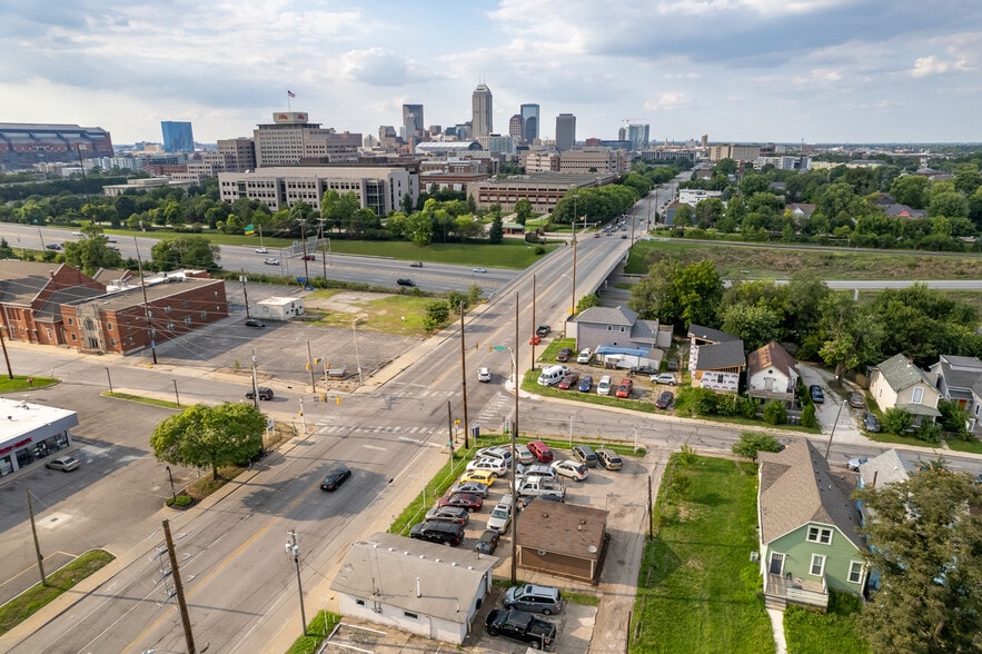 More Photos Of 1101 S East St, Indianapolis Auto Dealership For Sale