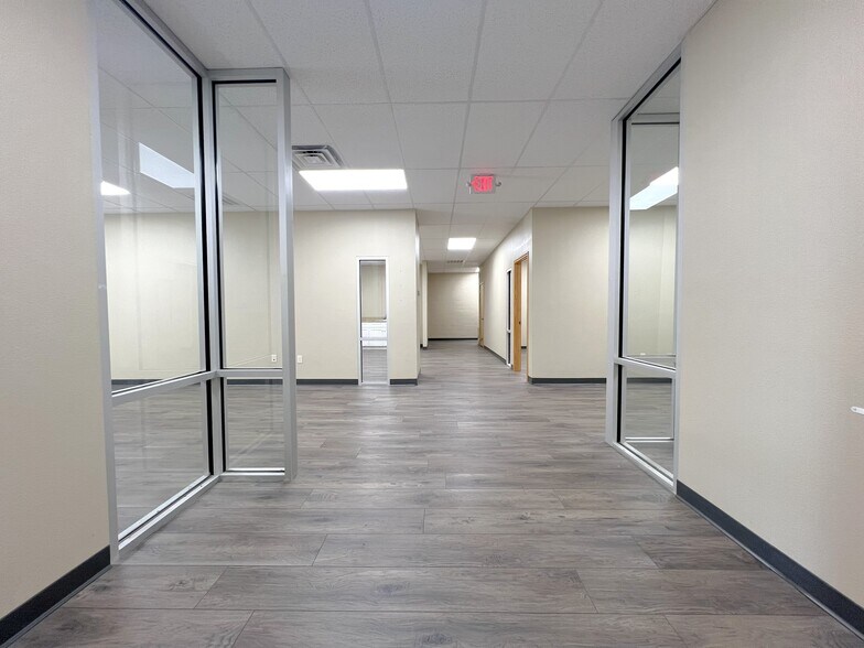 More Photos Of 200 Shannon Rd W, Sulphur Springs Storefront For Lease