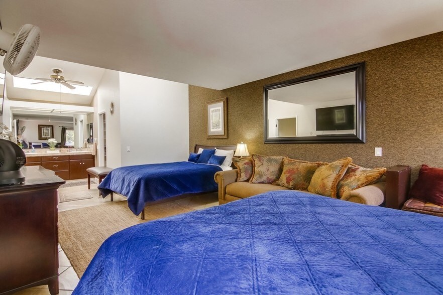 More Photos Of 4111 Bayard St, San Diego Specialty For Sale