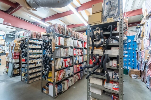 More Photos Of 6247 E 15th St, Tulsa Auto Repair For Sale