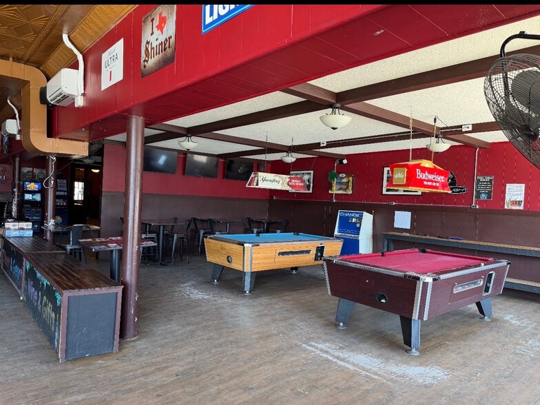More Photos Of 30 S McKinley St, Coats Sports And Entertainment For Sale