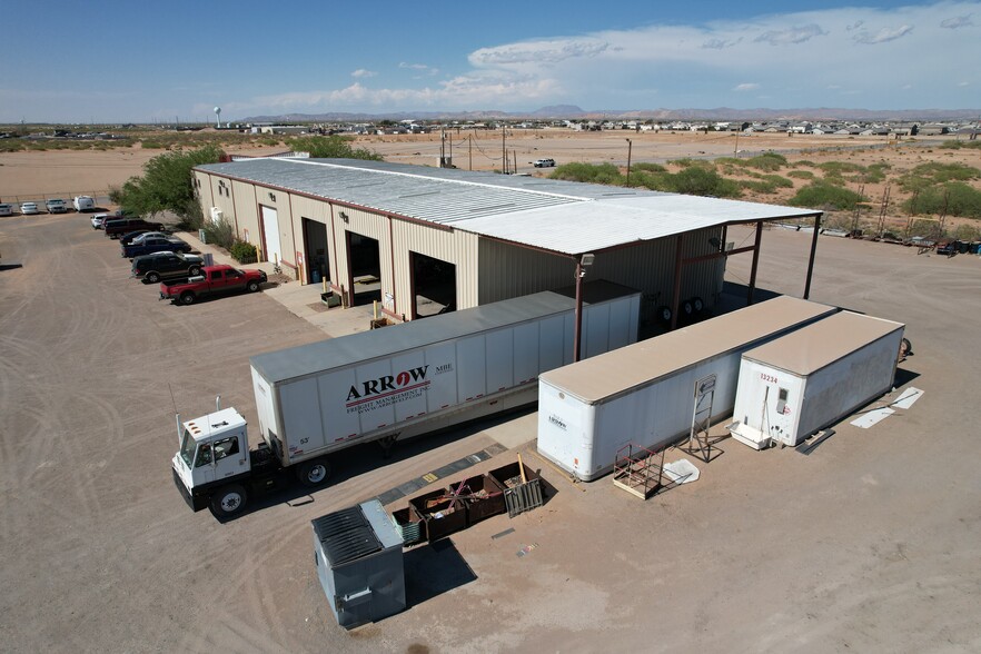 More Photos Of 1001 Berryville St, El Paso Warehouse For Sale