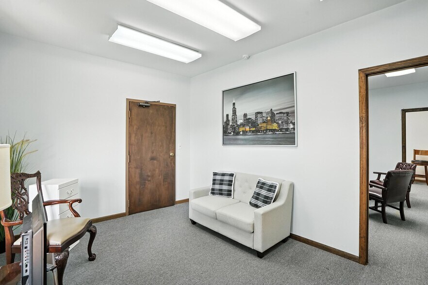 More Photos Of 32-34 W Burlington Ave, Westmont Office For Sale