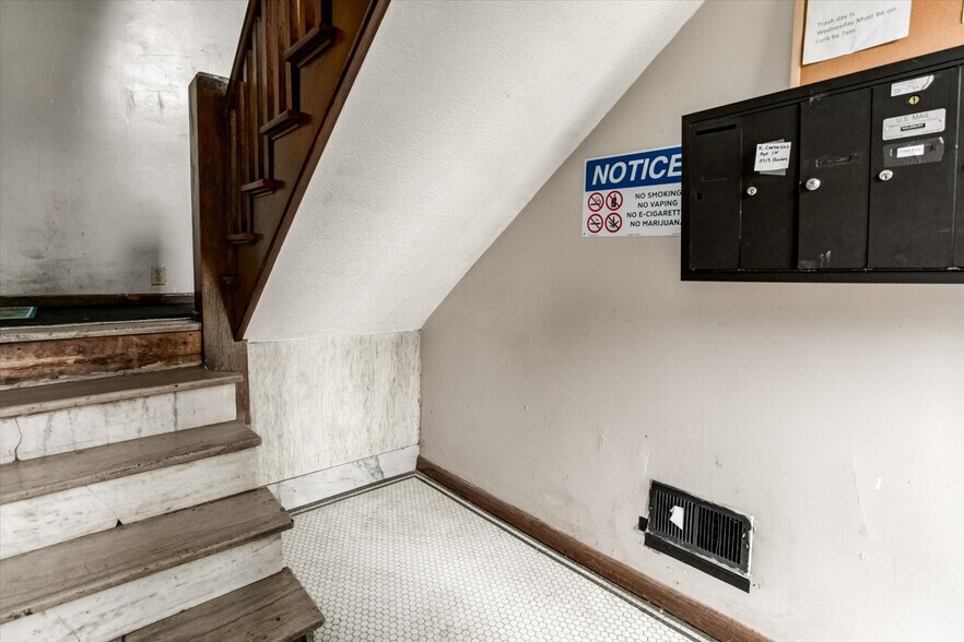 More Photos Of 2713-2715 Benton Blvd, Kansas City Apartments For Sale