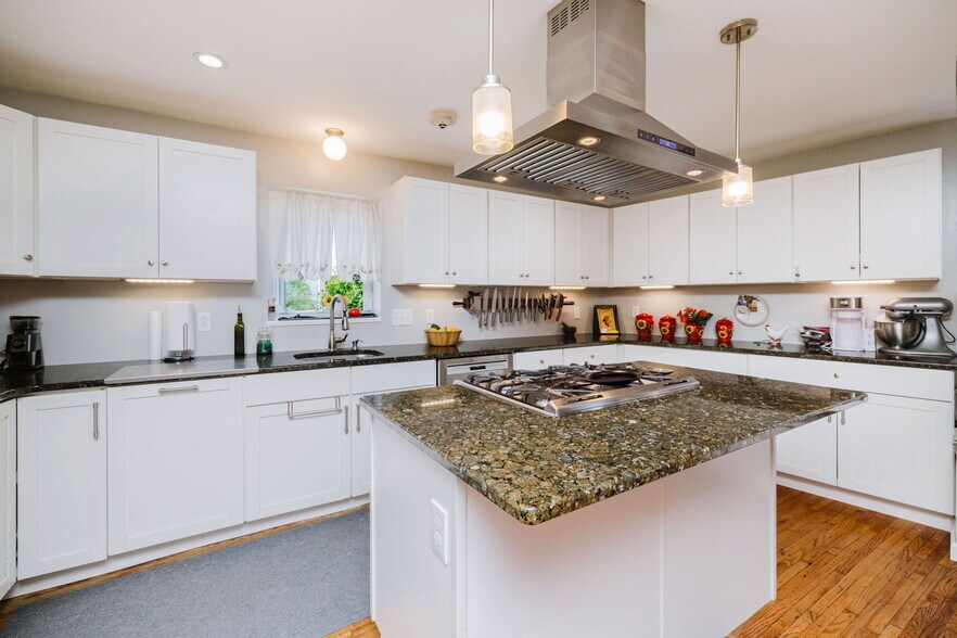More Photos Of 1019 Main Rd, Tiverton Storefront For Sale
