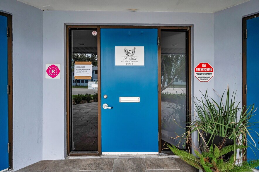 More Photos Of 4021 Central Ave, Saint Petersburg Medical For Lease