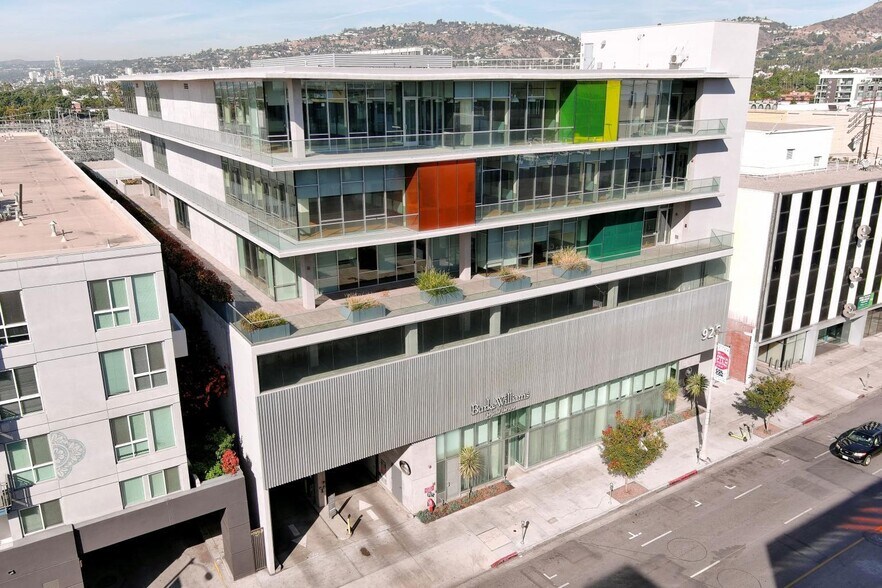 More Photos Of 925 N La Brea Ave, Los Angeles Loft Creative Space For Lease