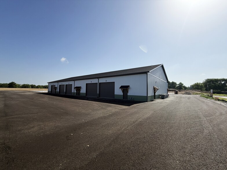 More Photos Of 6565 Stellhorn Rd, Fort Wayne Self Storage For Lease