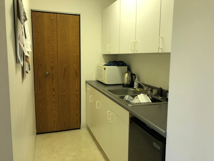 More Photos Of 2804 Boilermaker Ct, Valparaiso Office For Sale