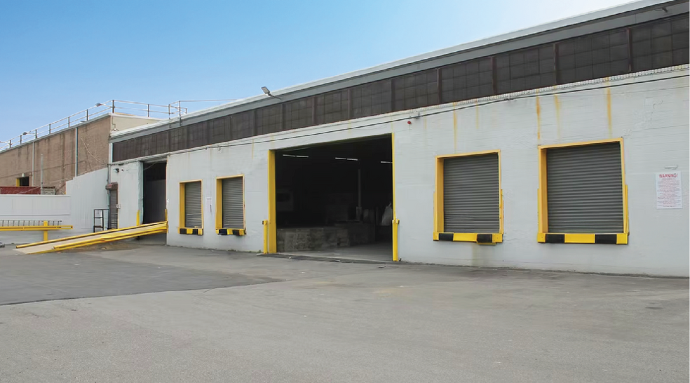 Primary Photo Of 134 Morgan Ave, Brooklyn Warehouse For Lease