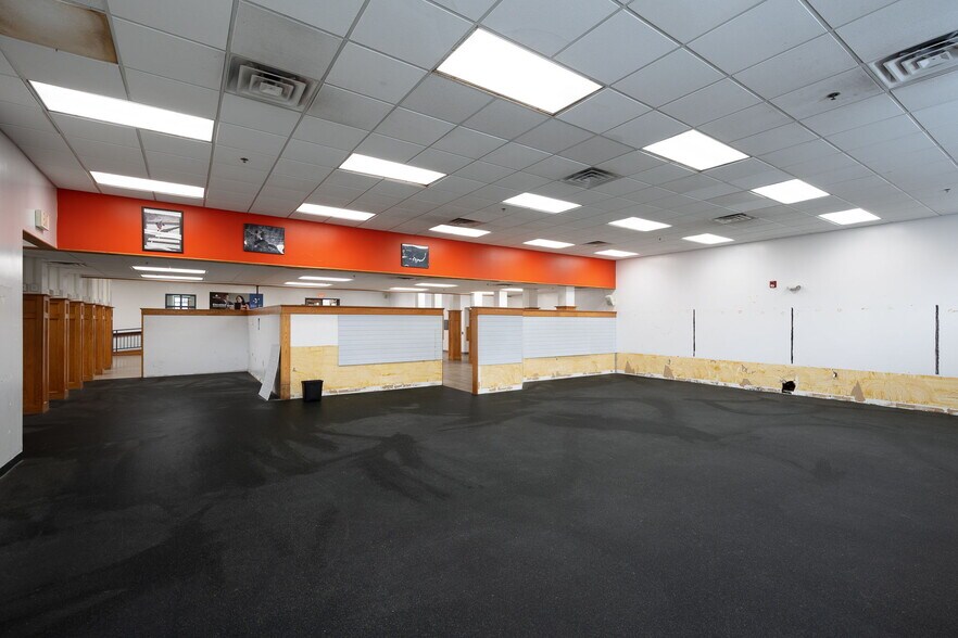 More Photos Of 119 Washington St, Watertown Health Club For Sale