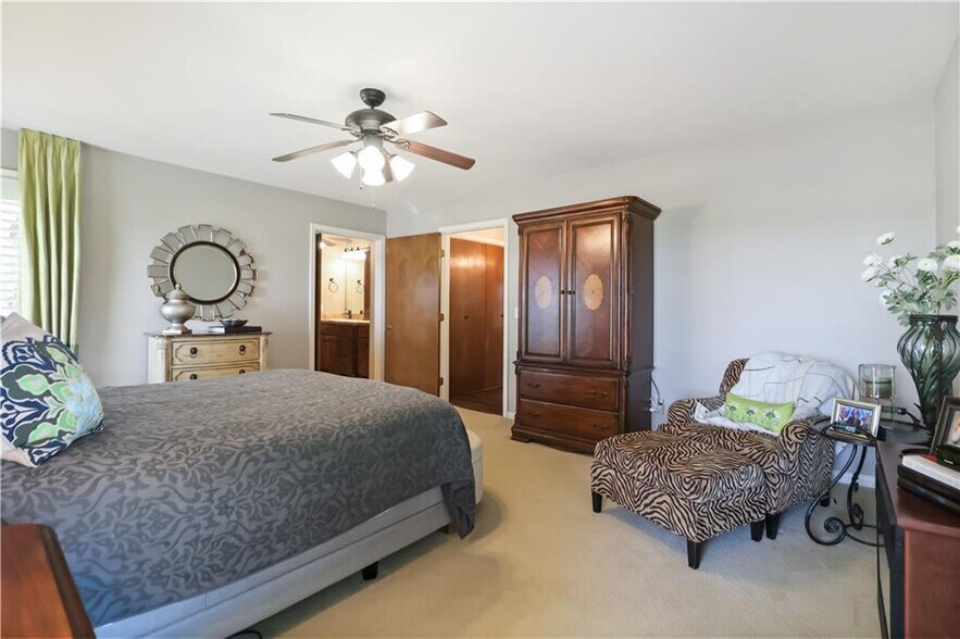 More Photos Of 5039 Primrose Rd, Springdale Specialty For Sale